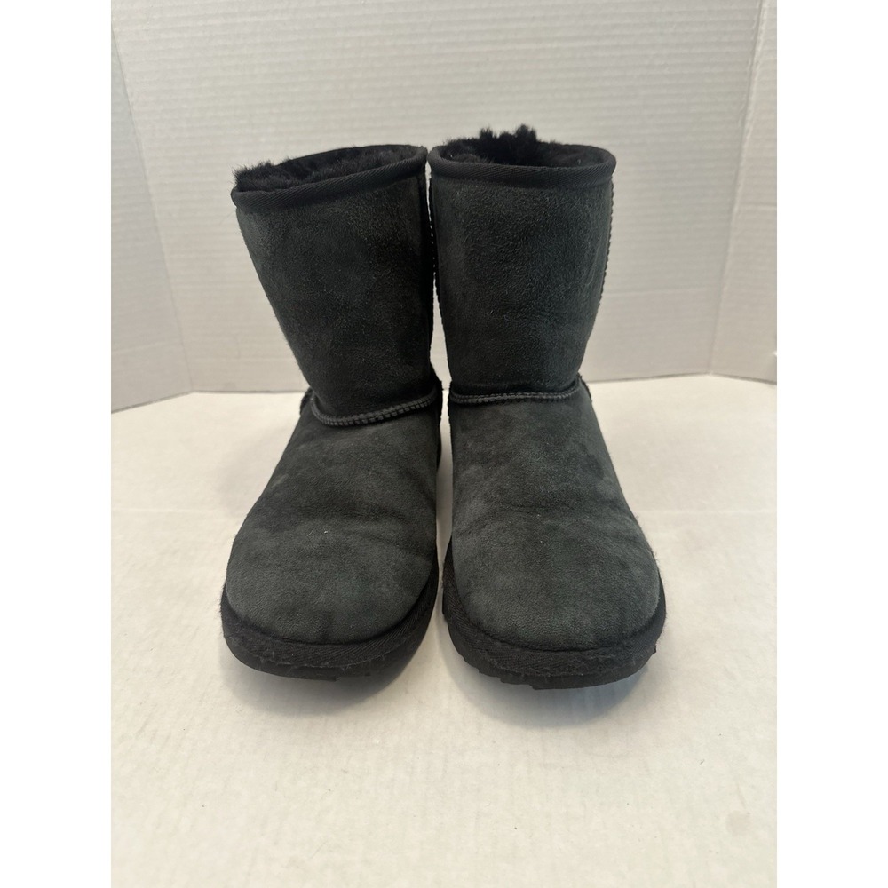 Ugg Classic II Short Black Boots Size 6 - Picture 3 of 16